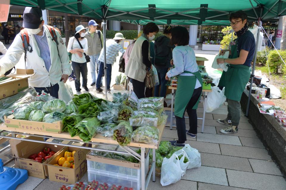 【2月】下妻産　新鮮野菜の販売-駅前広場